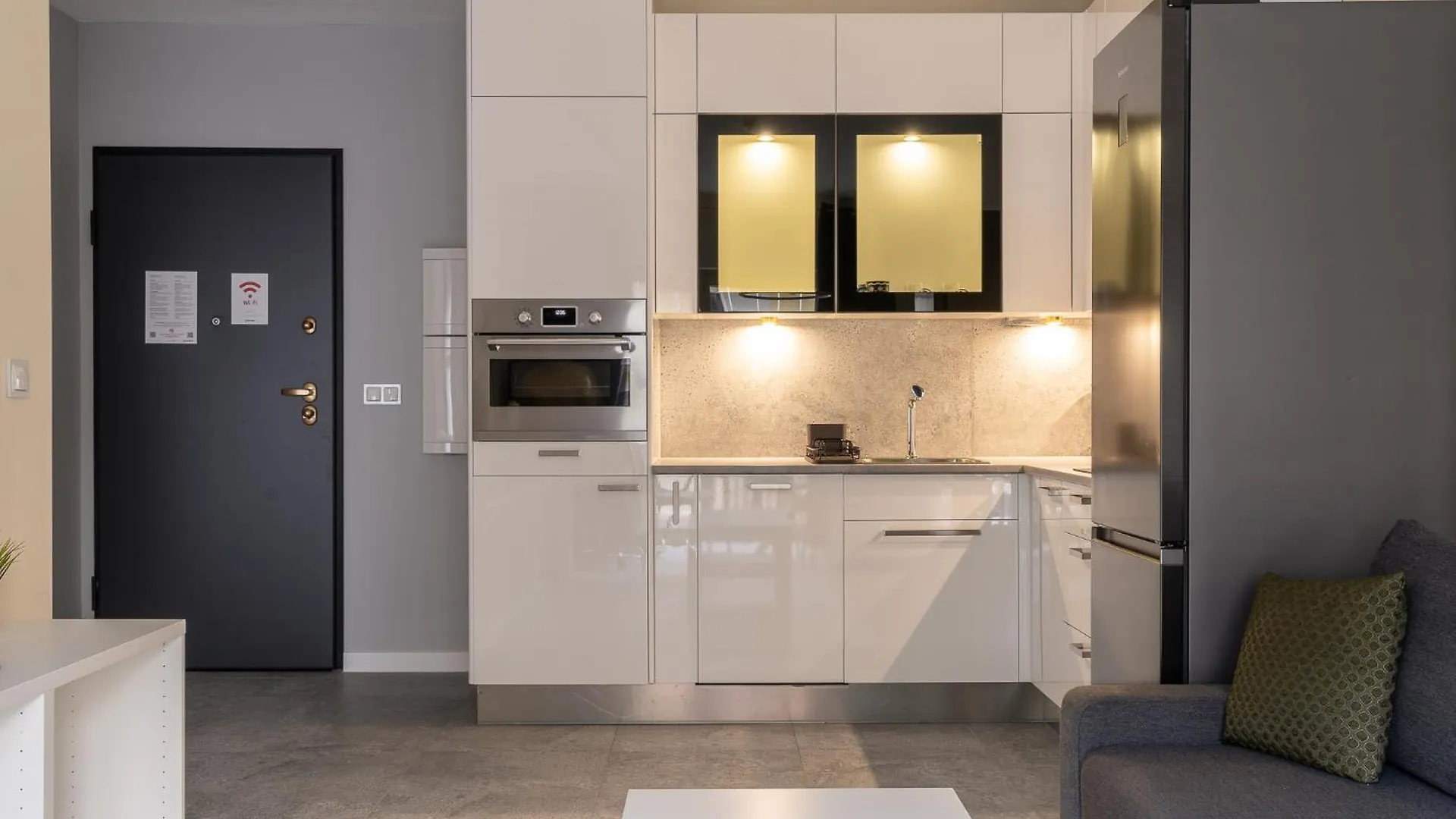 Rentplanet - Apartamenty Czysta 브로츠와프 0*,  폴란드