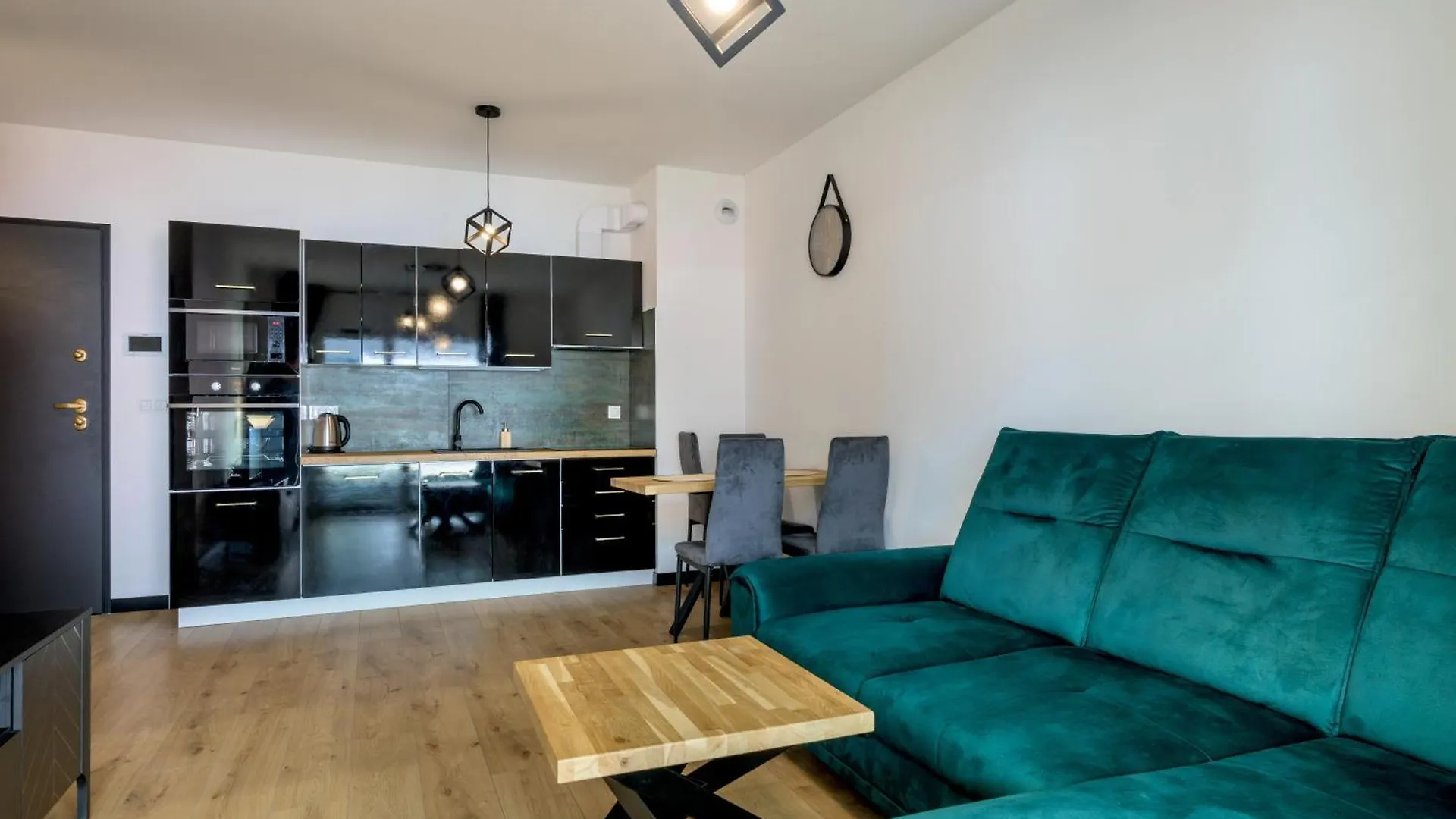Rentplanet - Apartamenty Czysta 브로츠와프
