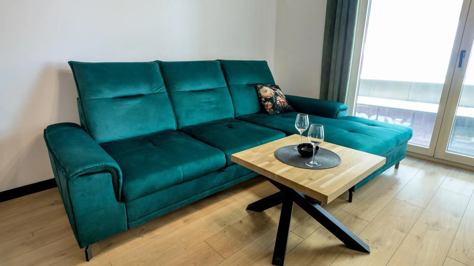 Rentplanet - Apartamenty Czysta 브로츠와프 0*,