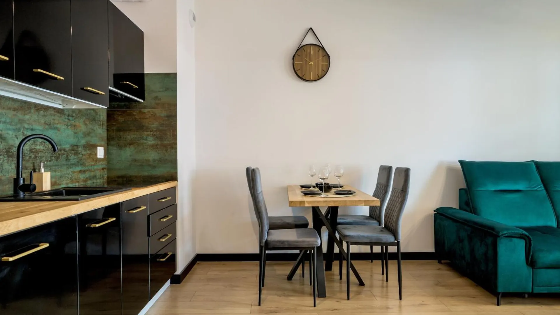Rentplanet - Apartamenty Czysta 브로츠와프