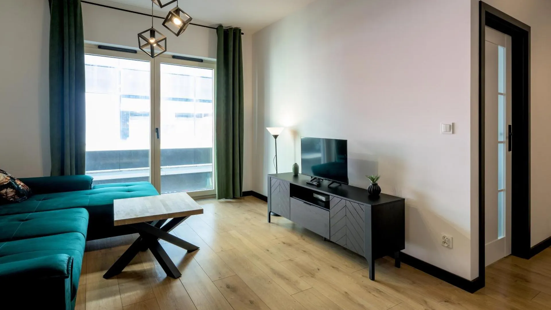 Rentplanet - Apartamenty Czysta 브로츠와프 0*,  폴란드
